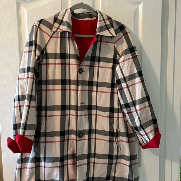 Reversible Red Plaid Short Rain Coat with Cuffs - Picture 9 of 9